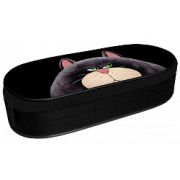 75749 Пенал корпусный овальный Недовольный кот, размер 210*85*50 мм. Жесткий каркас овальной формы на картоне с закругленными краями. Корпус покрыт  полиэстером 210 ден. По краям имеется текстильная отделка