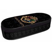 75754 Пенал корпусный овальный Гарри Поттер, размер 210*85*50 мм. Жесткий каркас овальной формы на картоне с закругленными краями. Корпус покрыт  полиэстером 210 ден. По краям имеется текстильная отделка. Внутри откидная планка для канцелярских прин